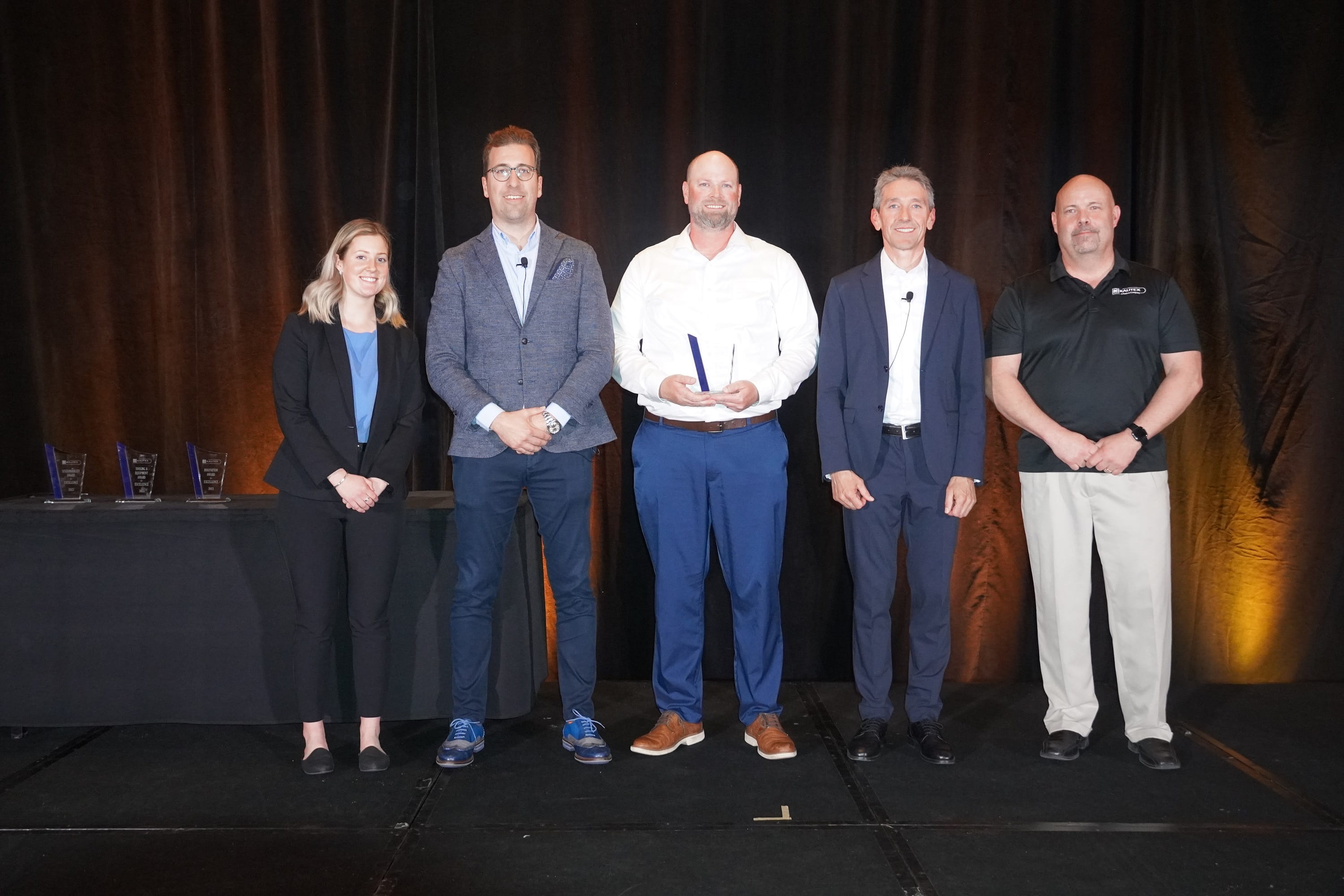 Carolina Handling team receives Safety Award.